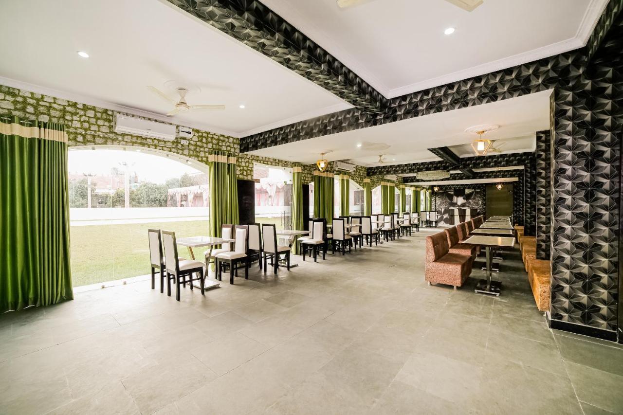 Oyo 41923 Prema Kunj Resort Jhānsi Dış mekan fotoğraf